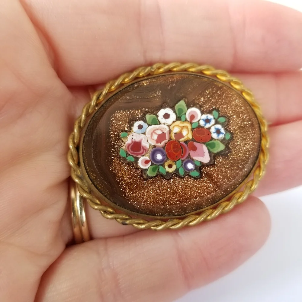 Relisted -Antique Victorian micro mosaic brooch pin Italy - Picture 8 of 13